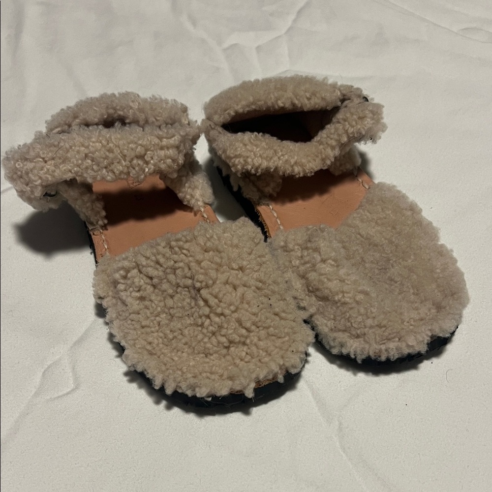 Zara Beige Fleece Sandals